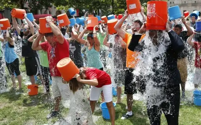 Eventos de captação de recursos - ice bucket