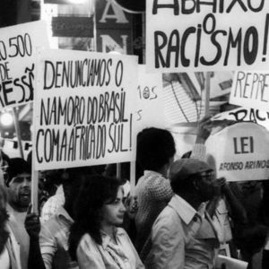 Modelo de redação sobre racismo